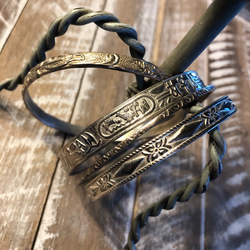 Silver/golden set of bangles .... - Picture 6 of 8